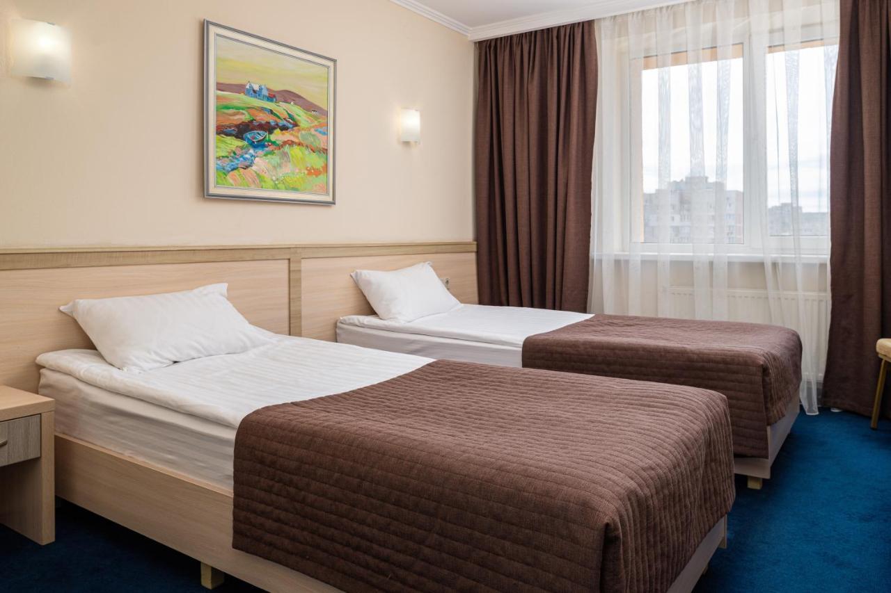 Sonata Hotel & Restaurant "Готель Соната" Λβιβ Εξωτερικό φωτογραφία