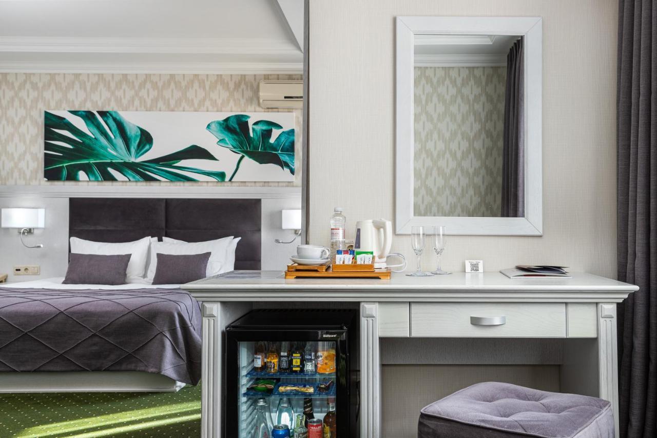 Sonata Hotel & Restaurant "Готель Соната" Λβιβ Εξωτερικό φωτογραφία