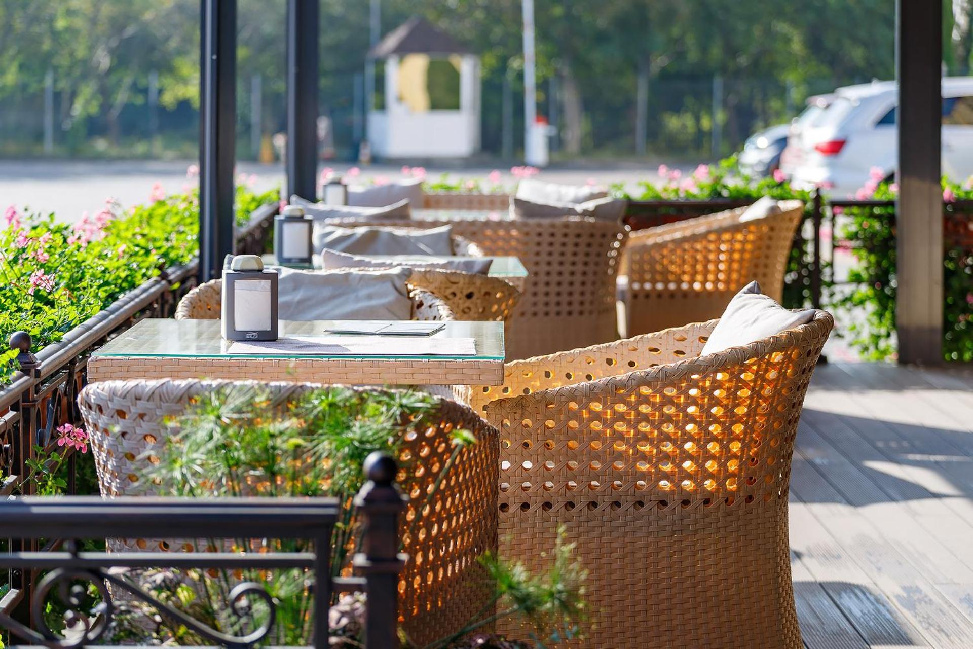 Sonata Hotel & Restaurant "Готель Соната" Λβιβ Εξωτερικό φωτογραφία