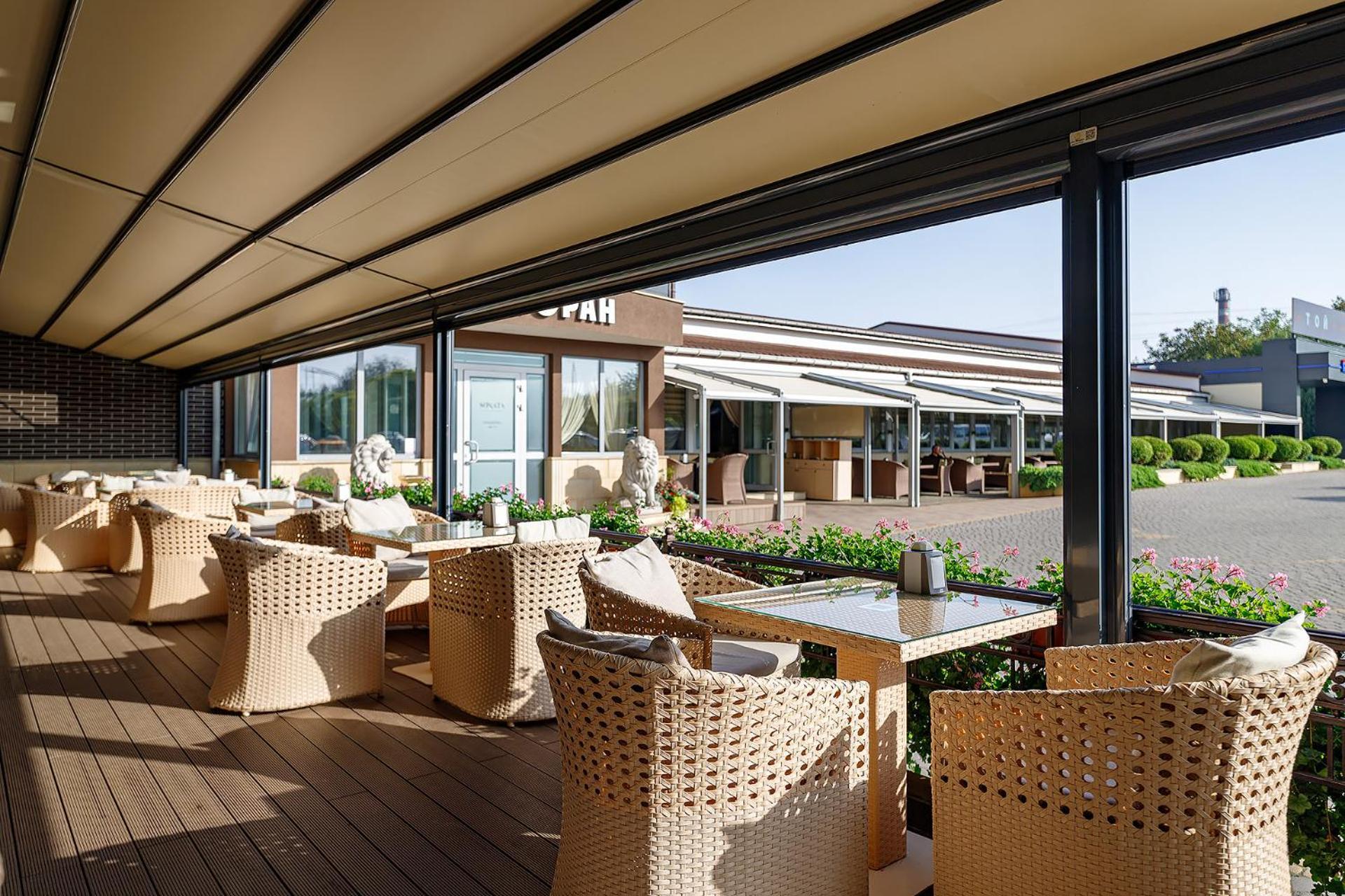 Sonata Hotel & Restaurant "Готель Соната" Λβιβ Εξωτερικό φωτογραφία